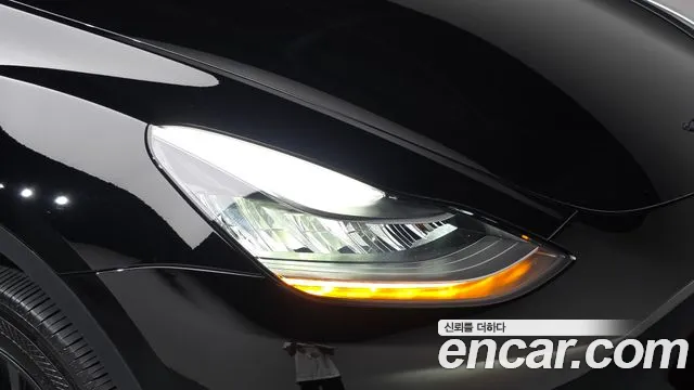 Tesla Model Y — Фото автомобиля 7