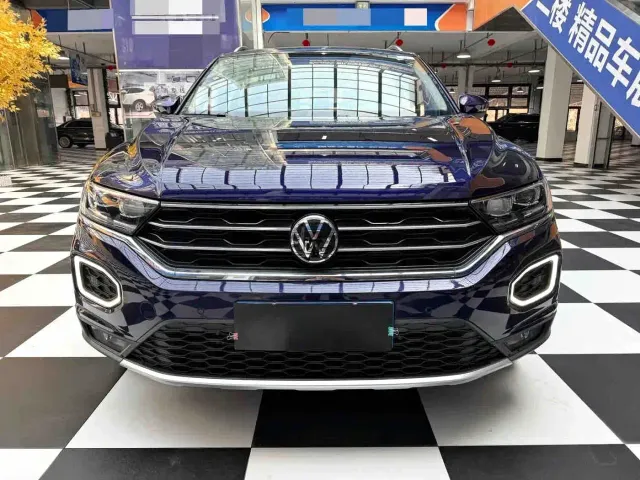 Volkswagen T-Roc — Фото автомобиля 2