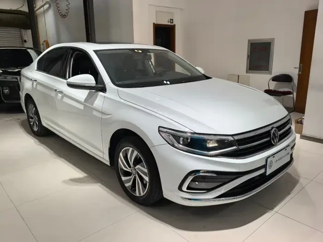 Volkswagen Bora — Фото автомобиля 3