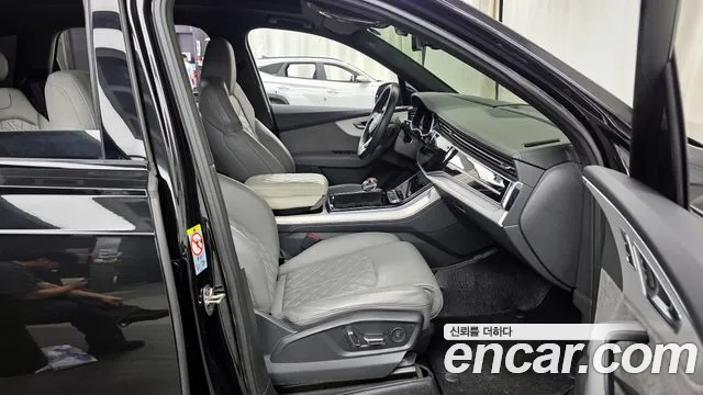 Audi Q7 55 TFSI quattro Premium — Фото автомобиля 11