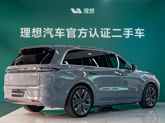 Li Auto L8 — Фото автомобиля 4