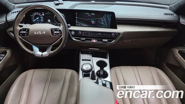Kia K8 Hybrid — Фото автомобиля 10