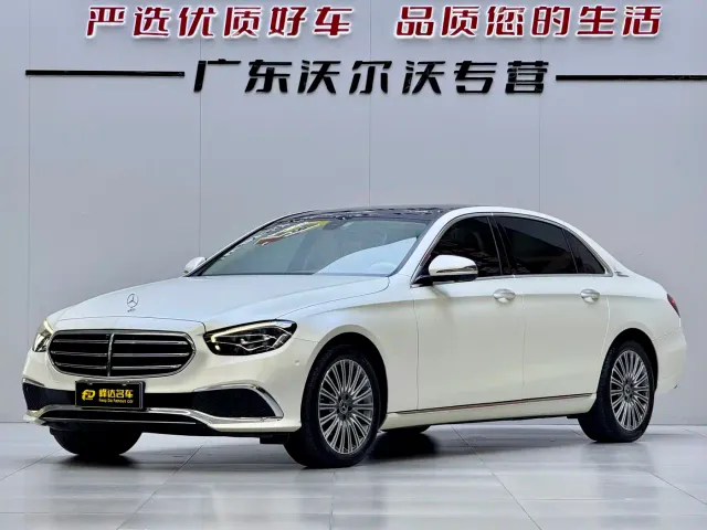 Фотография автомобиля — Mercedes-Benz E-Class