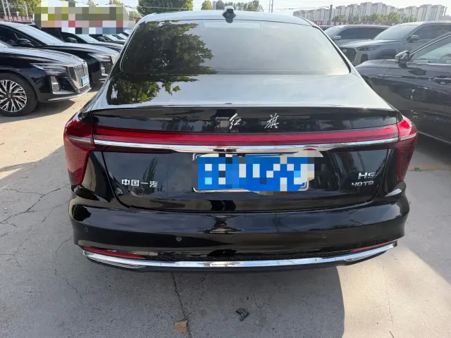 Hongqi H5 — Фото автомобиля 5