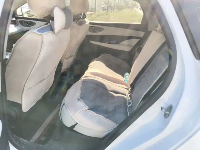 BYD Seal 05 DM-i — Фото автомобиля 13