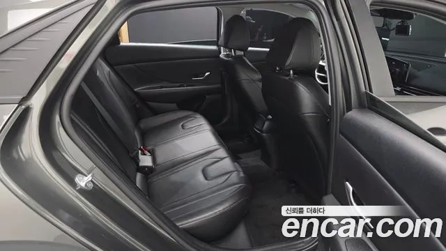 Hyundai Avante CN7 — Фото автомобиля 17