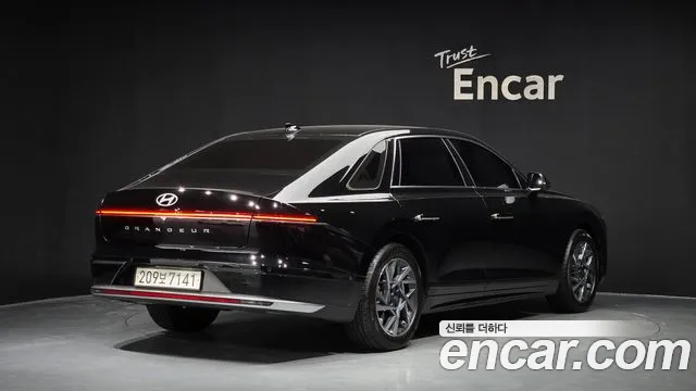 Hyundai Grandeur GN7 — Фото автомобиля 2