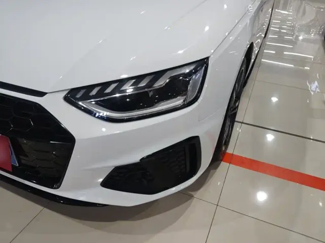 Audi A4L — Фото автомобиля 23