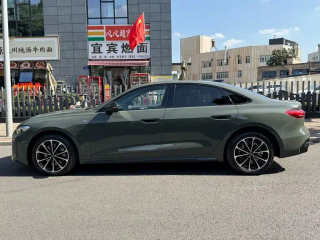 Audi A5L — Фото автомобиля 3