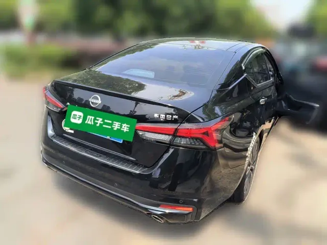 Nissan Teana — Фото автомобиля 4