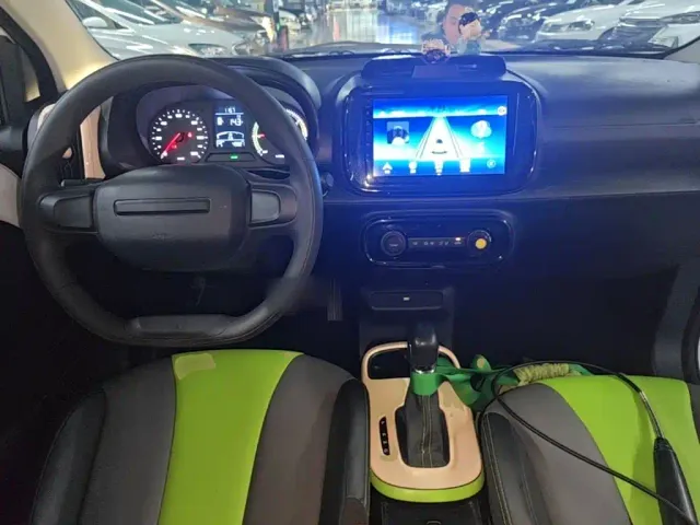 Roewe Clever — Фото автомобиля 9