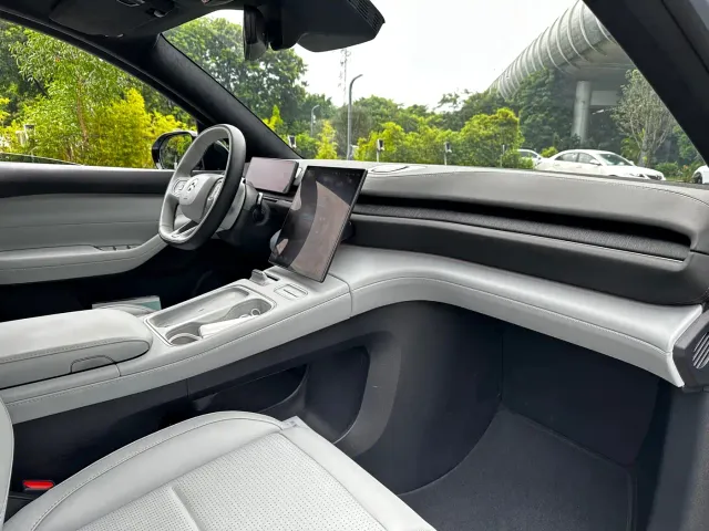 Nio ES6 — Фото автомобиля 12