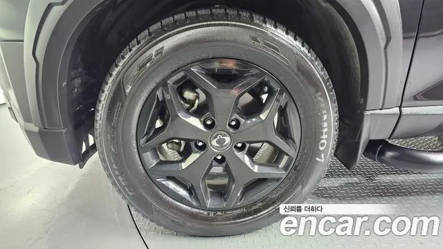 KG_Mobility_Ssangyong Rexton Новый Rexton Sport Дизель 2.2 4WD — Фото автомобиля 5
