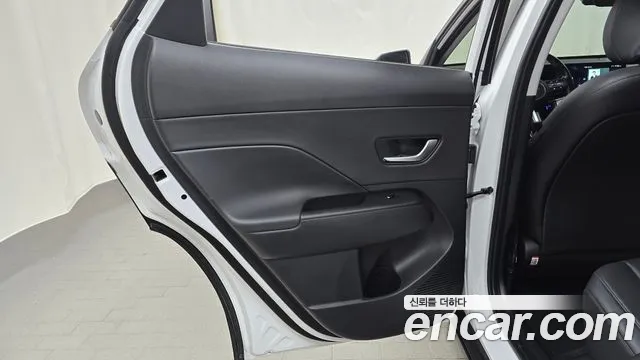 Hyundai Kona SX2 — Фото автомобиля 14