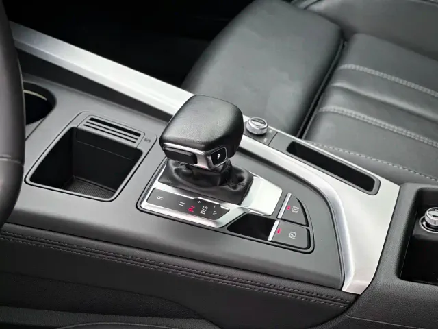Audi A4L — Фото автомобиля 16