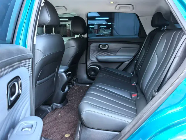 GAC Aion UT — Фото автомобиля 11