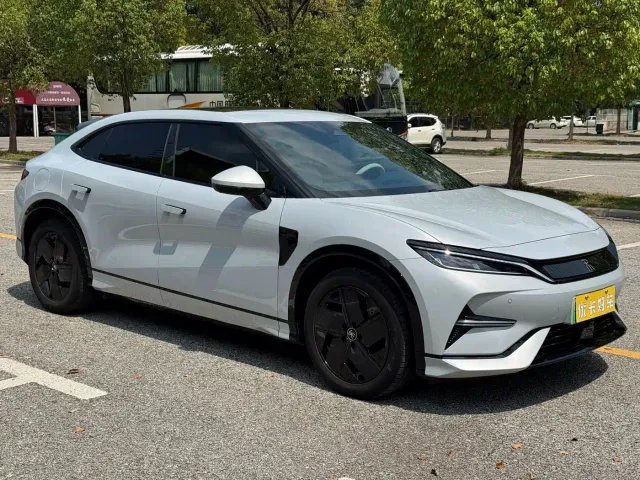 BYD Song L EV — Фото автомобиля 2