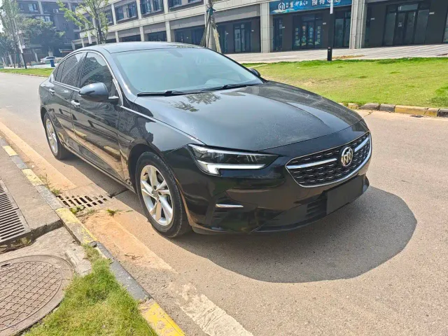 Buick Regal — Фото автомобиля 3