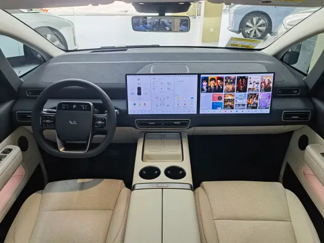 Li Auto MEGA — Фото автомобиля 10