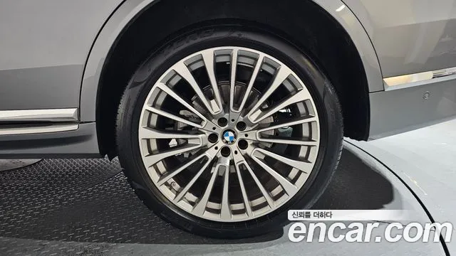 BMW X7 — Фото автомобиля 18