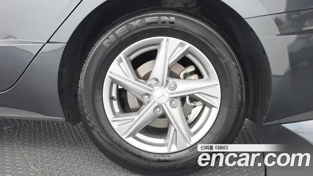Hyundai Sonata Sonata (DN8) 2.0 LPG(Для проката) — Фото автомобиля 21
