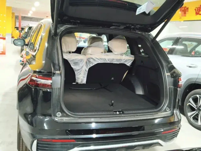 Geely Xingyue L — Фото автомобиля 18