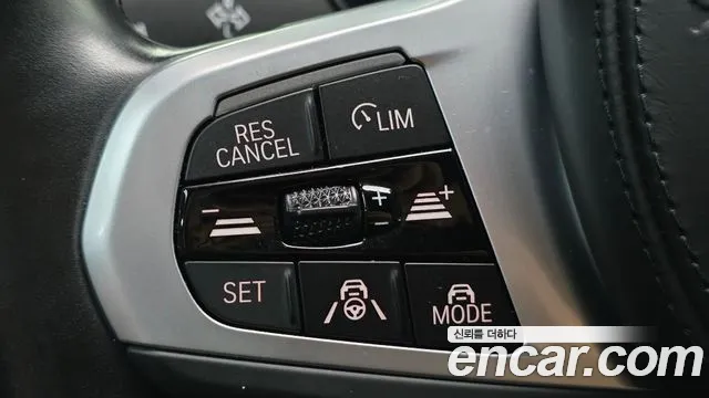 BMW 5 Series G30 — Фото автомобиля 24