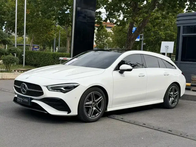 Фотография автомобиля — Mercedes-Benz CLA-Class