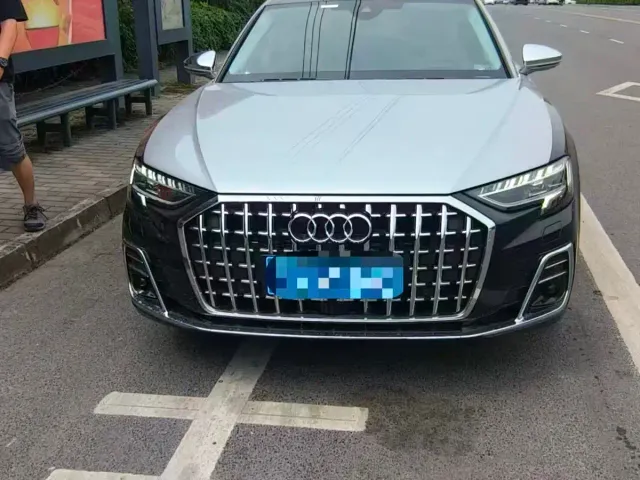 Audi A8 — Фото автомобиля 2