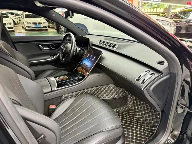 Mercedes-Benz S-Class — Фото автомобиля 14