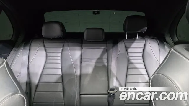 Mercedes-Benz E-Class — Фото автомобиля 28