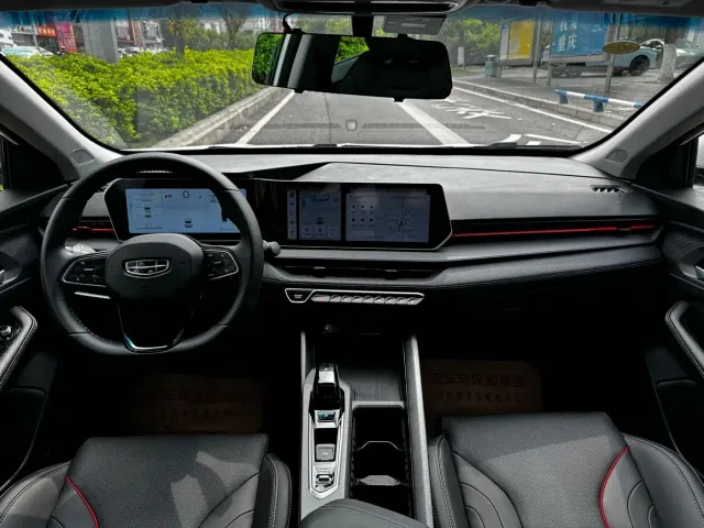 Geely Binrui — Фото автомобиля 17