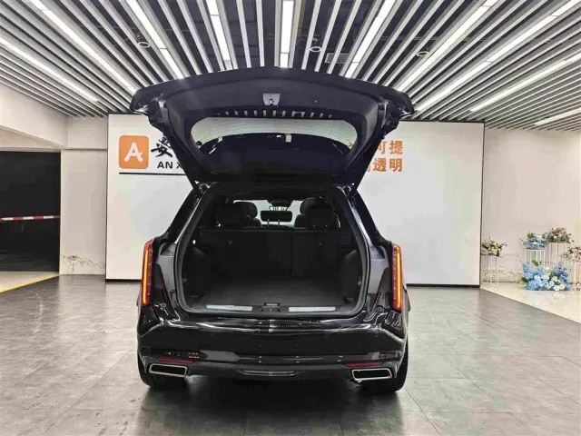 Cadillac XT5 — Фото автомобиля 18