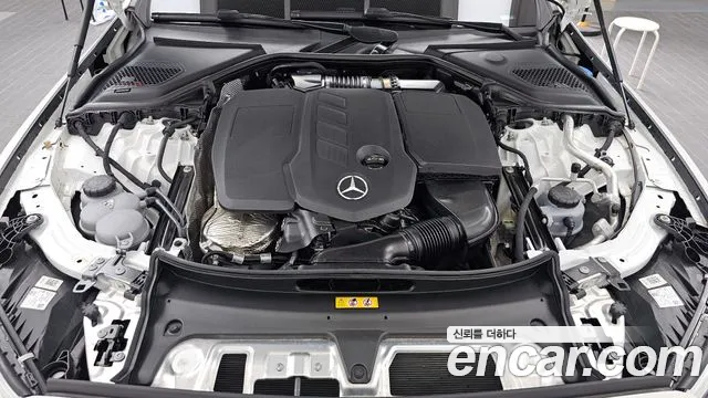 Mercedes-Benz E-Class — Фото автомобиля 6