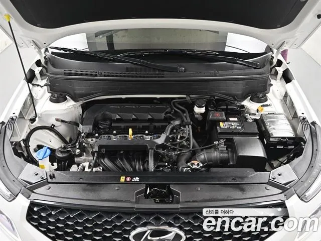Hyundai Venue — Фото автомобиля 7