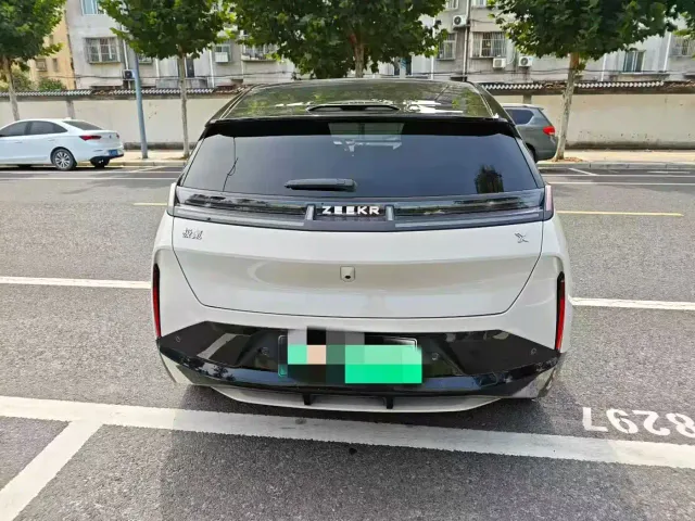 Zeekr X — Фото автомобиля 8