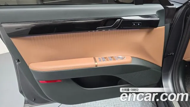 Hyundai Grandeur GN7 — Фото автомобиля 13
