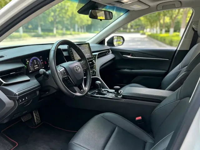 Toyota Camry — Фото автомобиля 5