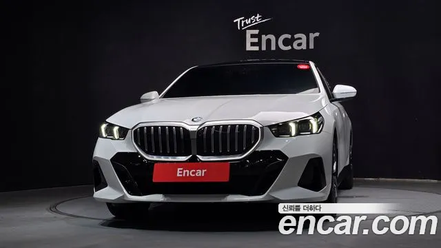 BMW 5-Series — Фото автомобиля 3