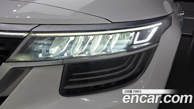 Kia Seltos Seltos Бензин 1.6 турбо 2WD — Фото автомобиля 22