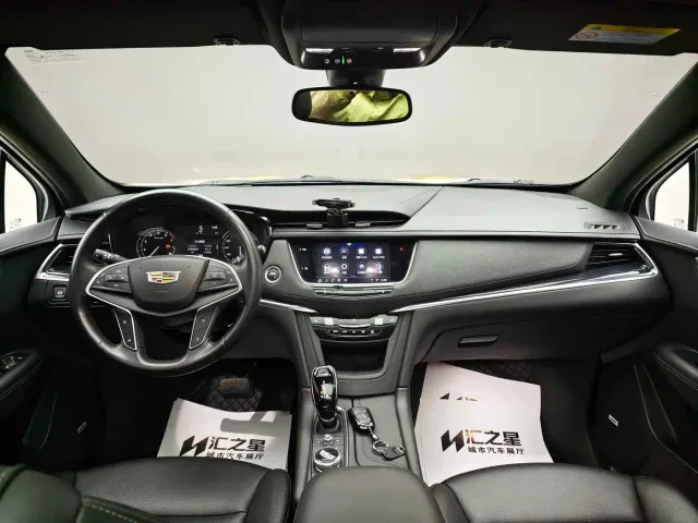 Cadillac XT5 — Фото автомобиля 12