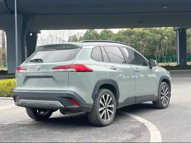 Toyota Corolla Cross — Фото автомобиля 12