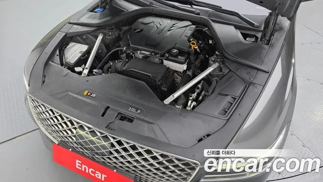 Genesis G80 Бензин 2.5 турбо AWD — Фото автомобиля 6