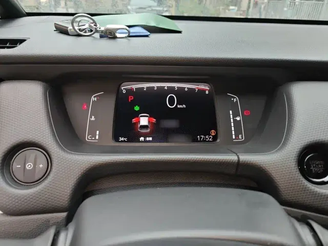 Honda Fit — Фото автомобиля 3