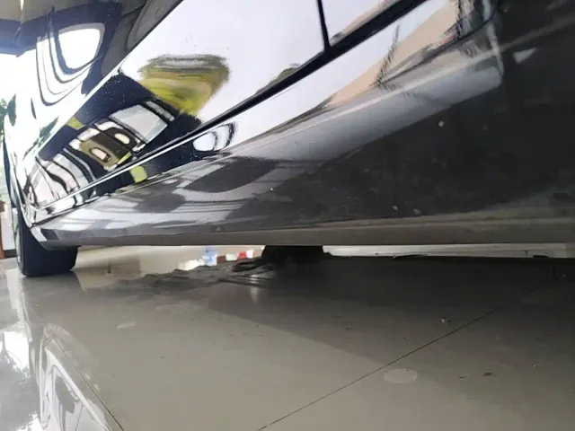 Tesla Model 3 — Фото автомобиля 20