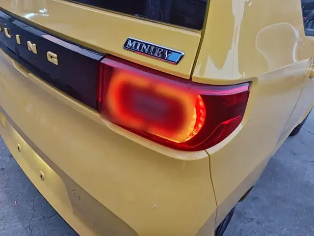 Wuling Hongguang Mini EV — Фото автомобиля 7