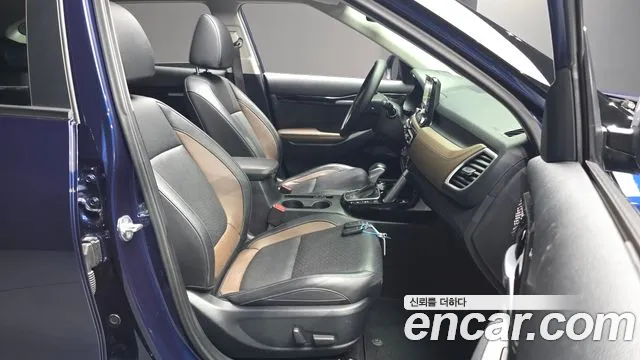 Kia Seltos Seltos Бензин 1.6 Turbo 4WD — Фото автомобиля 23