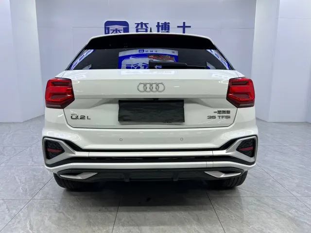 Audi Q2L — Фото автомобиля 16