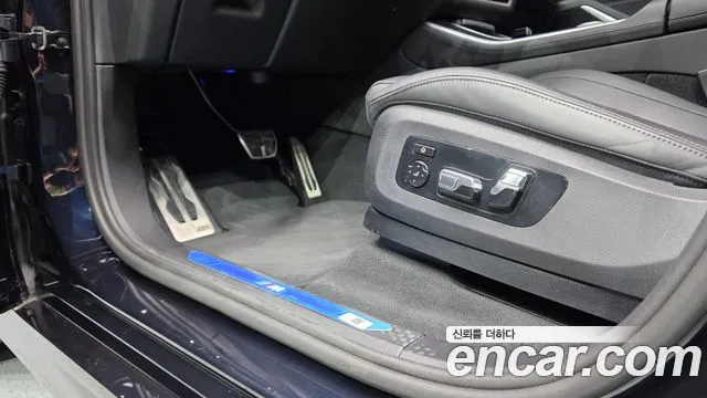 BMW X5 xDrive 40i M Sport — Фото автомобиля 30