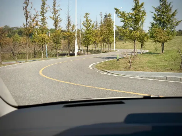Li Auto MEGA — Фото автомобиля 14
